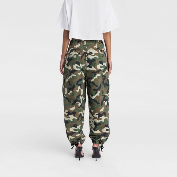 KBB by KAHLANA Women's Mid-Rise Straight Leg The Cargo Jogger Dark Camo XL, S, M - Picture 2 of 3